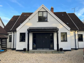 8-10 Bed, Spacious House